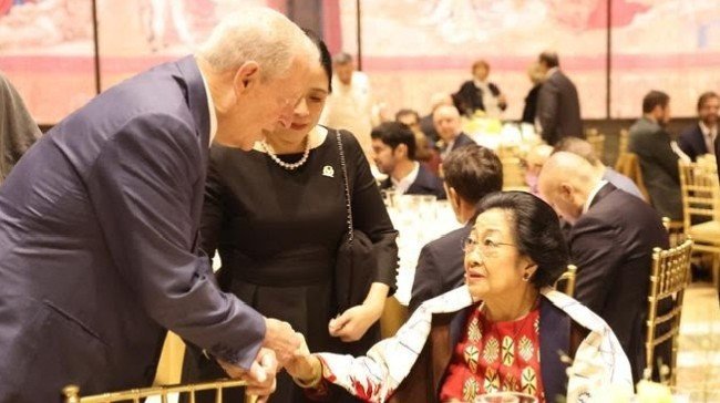 Megawati dan Puan Akrab dengan Al Gore di Jamuan Makan Malam di Vatikan