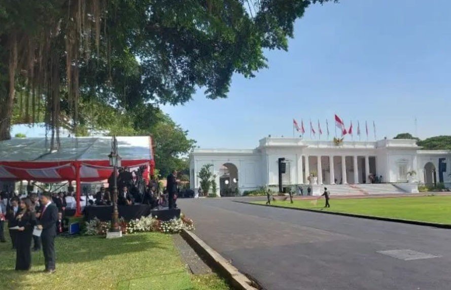 istana.jpg